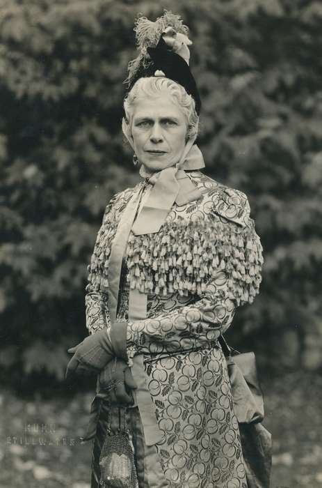 fringe, glove, history of Iowa, feather, Iowa History, Meyer, Sarah, bow, Waverly, IA, Iowa, hairstyle, dress, purse, hat, pattern, Portraits - Individual