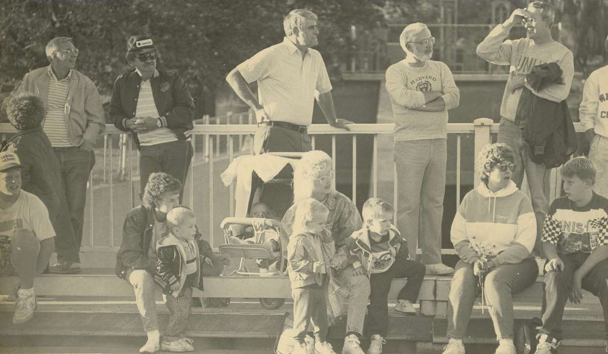 glasses, sunglasses, Iowa History, Iowa, Waverly Public Library, Families, stroller, Waverly, IA, Entertainment, Outdoor Recreation, Children, Fairs and Festivals, history of Iowa