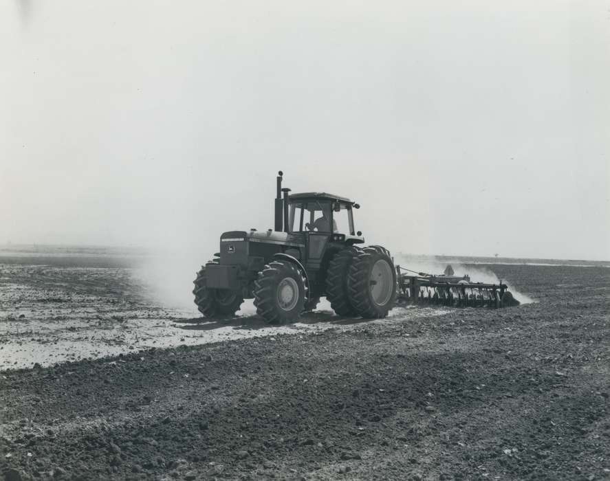 disk, field, history of Iowa, Waverly Public Library, Waverly, IA, tractor, Iowa, Motorized Vehicles, Farming Equipment, john deere, farmer, Iowa History, Farms, Labor and Occupations