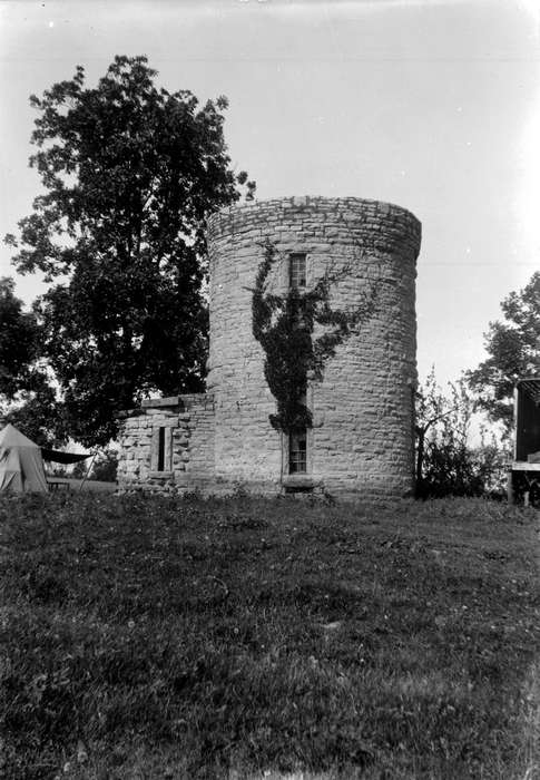 stone building, history of Iowa, Iowa History, Lemberger, LeAnn, tower, Stone City, IA, tent, Iowa, Cities and Towns, vine, stone city art colony