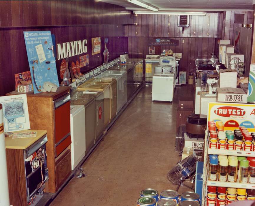 Lemberger, LeAnn, appliance, Iowa History, maytag, store, Iowa, hardware store, Businesses and Factories, washing machine, history of Iowa, Ottumwa, IA