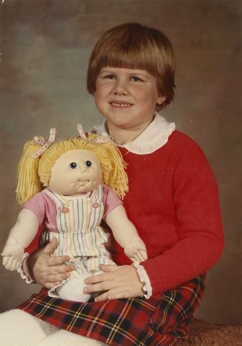 skirt, history of Iowa, Iowa History, cabbage patch kids, Reinbeck, IA, toy, Iowa, Children, East, Lindsey, Portraits - Individual
