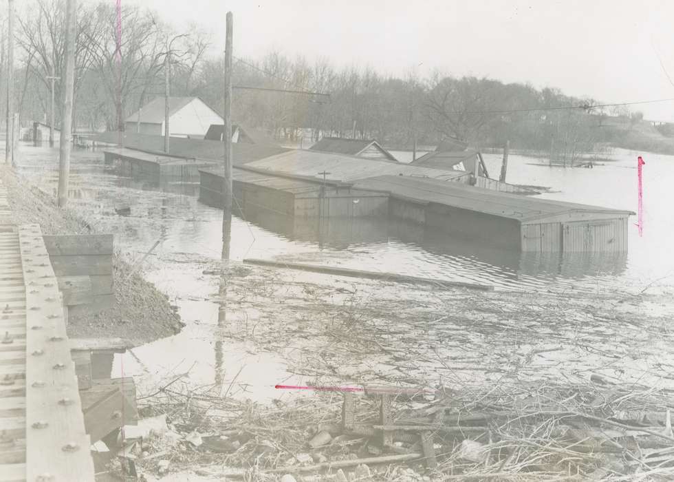 train tracks, Floods, history of Iowa, Iowa History, Wrecks, Waverly, IA, sheds, debris, Iowa, Cities and Towns, Landscapes, Waverly Public Library