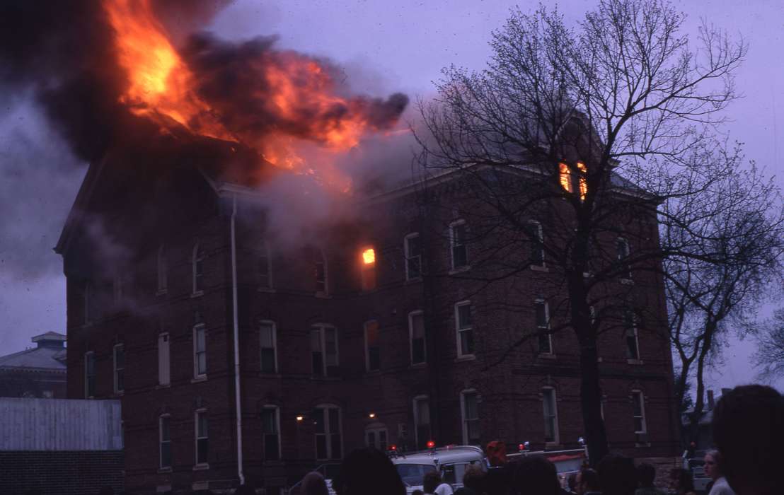 history of Iowa, UNI Special Collections & University Archives, Iowa, university of northern iowa, uni, old gilchrist, Iowa History, Schools and Education, fire, Cedar Falls, IA, Wrecks