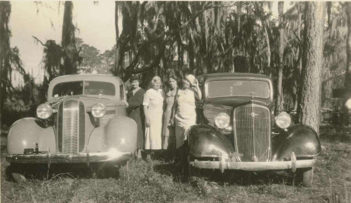 Portraits - Group, history of Iowa, Iowa History, Motorized Vehicles, car, WI, Iowa, Hilmer, Betty