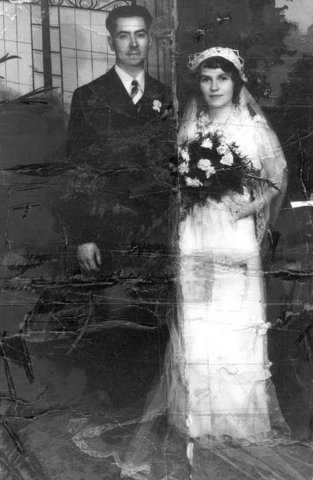 Weddings, Iowa, Iowa History, bride, bouquet, Early, IA, history of Iowa, groom, Scherrman, Pearl