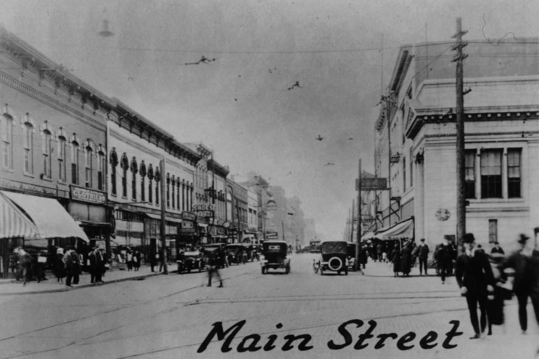 Main Streets & Town Squares, history of Iowa, Iowa History, Ottumwa, IA, Lemberger, LeAnn, Motorized Vehicles, Businesses and Factories, store, car, Iowa, Cities and Towns