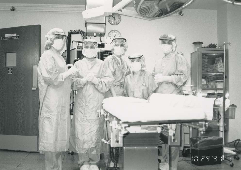 Portraits - Group, face shield, gloves, history of Iowa, Iowa History, clock, machinery, Waverly, IA, Iowa, examination table, women at work, Hospitals, mask, Waverly Public Library, Labor and Occupations