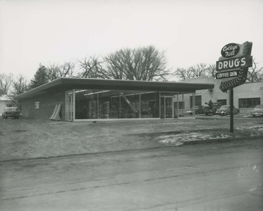 tow truck, history of Iowa, diner, Iowa History, Businesses and Factories, Waverly, IA, Iowa, correct date needed, Waverly Public Library