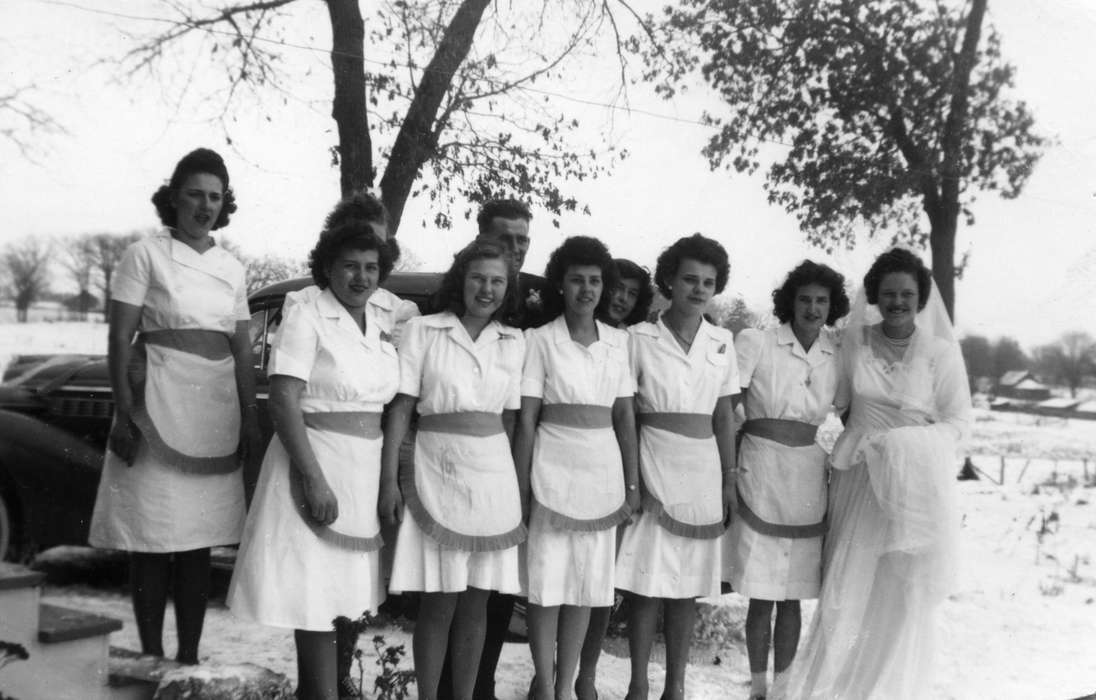 Portraits - Group, Cedar Falls, IA, history of Iowa, Iowa History, Winter, Iowa, Weddings, snow, Shaw, Marilyn