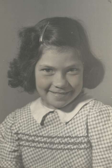 history of Iowa, gingham, IA, Iowa History, girl, smile, hair, Spilman, Jessie Cudworth, Iowa, colorized, eyes, Children, Portraits - Individual