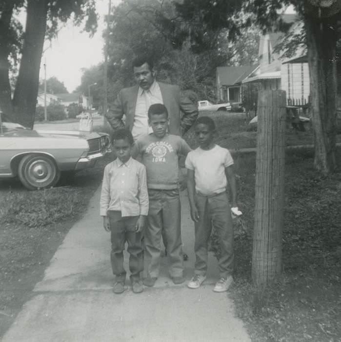Portraits - Group, african american, People of Color, history of Iowa, Iowa History, Marshalltown, IA, Families, sidewalk, Robinson, Claudia, Iowa, Cities and Towns, Children