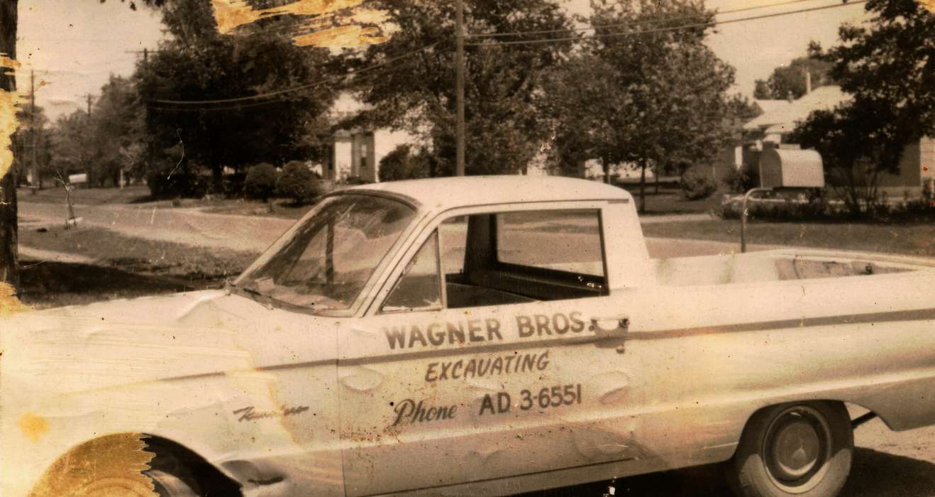 history of Iowa, Iowa History, truck, Businesses and Factories, Motorized Vehicles, Wagner, Brian, Iowa, Evansdale, IA, Cities and Towns