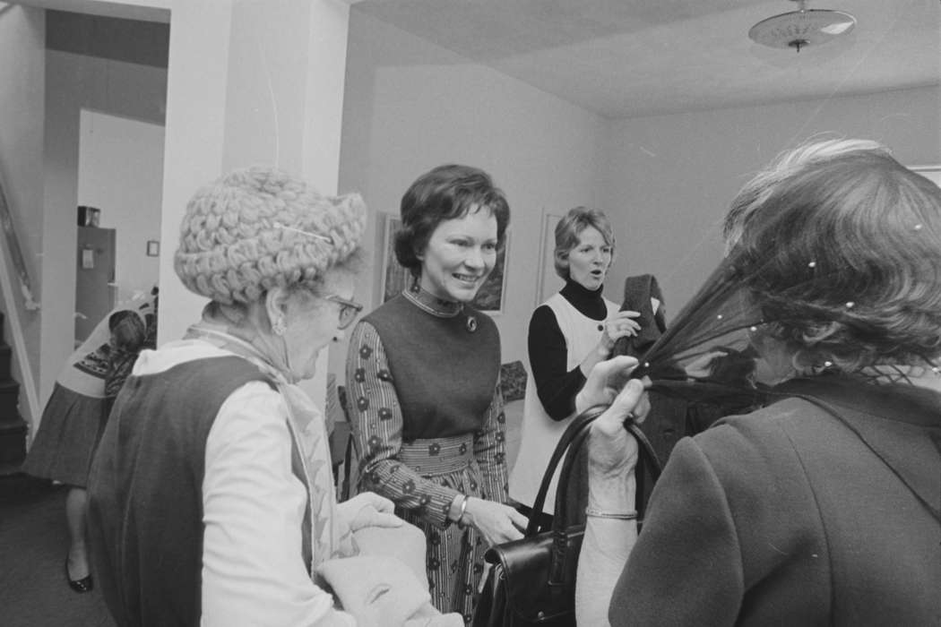 campaign, Iowa History, Ottumwa, IA, history of Iowa, first lady, smile, Civic Engagement, Iowa, Lemberger, LeAnn, dress