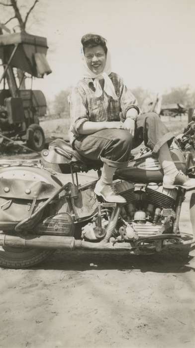 Iowa, Portraits - Individual, Wellman, IA, McVey, Michael and Tracy, motorcycle, history of Iowa, Motorized Vehicles, Iowa History