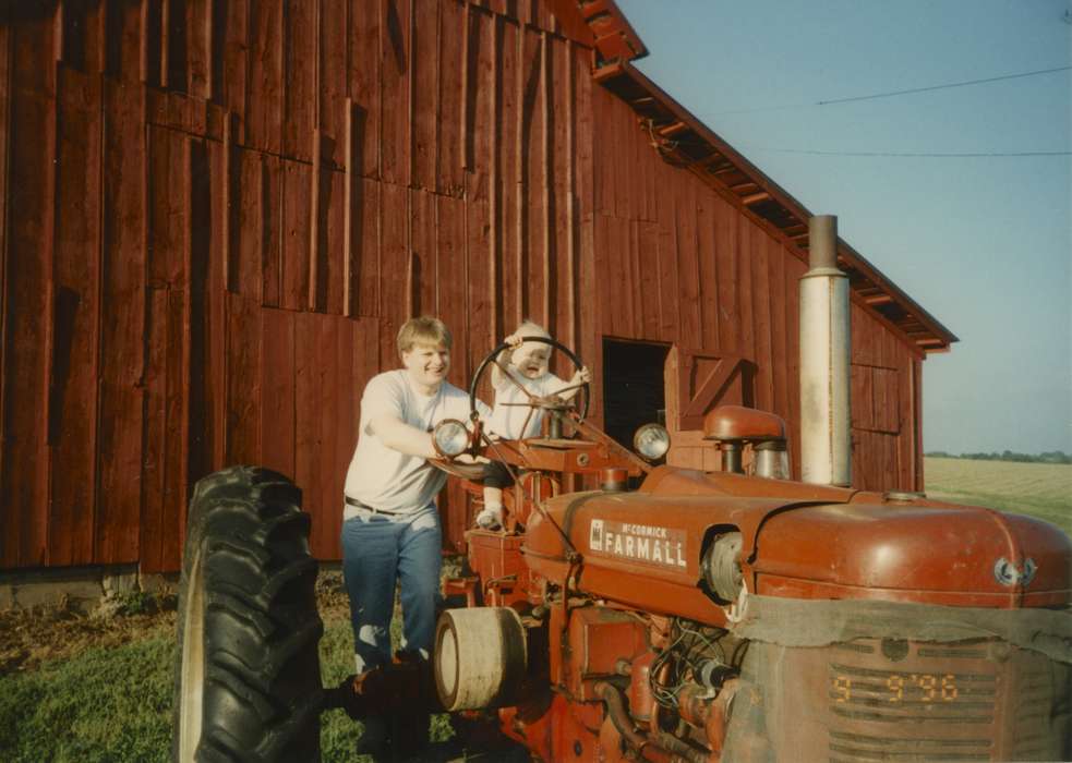 Bellevue, IA, Iowa, Leisure, Children, Barns, Carpenter, Jolene, Farming Equipment, Farms, tractor, history of Iowa, farmall, Motorized Vehicles, Iowa History