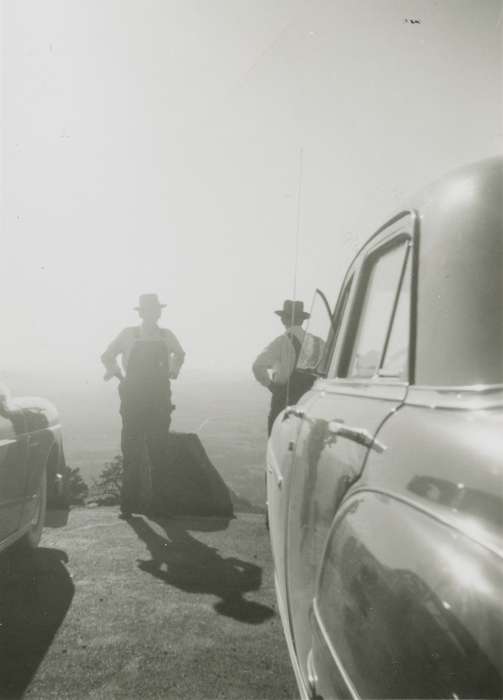Motorized Vehicles, Iowa History, overalls, Iowa, history of Iowa, Vanderah, Lori, car, USA, hats