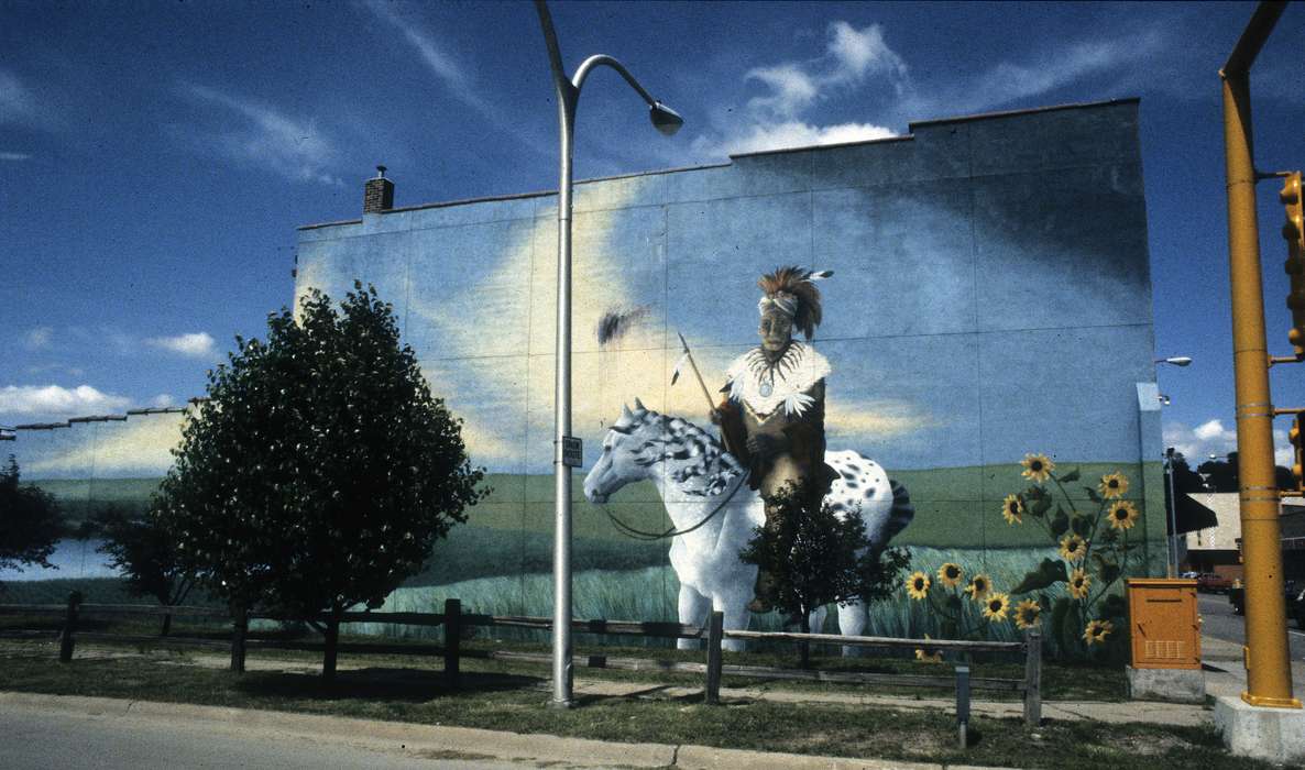 chief, Iowa, indigenous, native american, first nation, horse, Lemberger, LeAnn, Cities and Towns, Ottumwa, IA, history of Iowa, mural, Main Streets & Town Squares, Iowa History