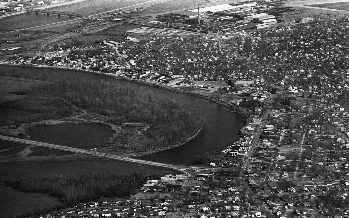 neighborhood, bridge, Cities and Towns, Iowa History, Iowa, Lemberger, LeAnn, Ottumwa, IA, Aerial Shots, river, history of Iowa