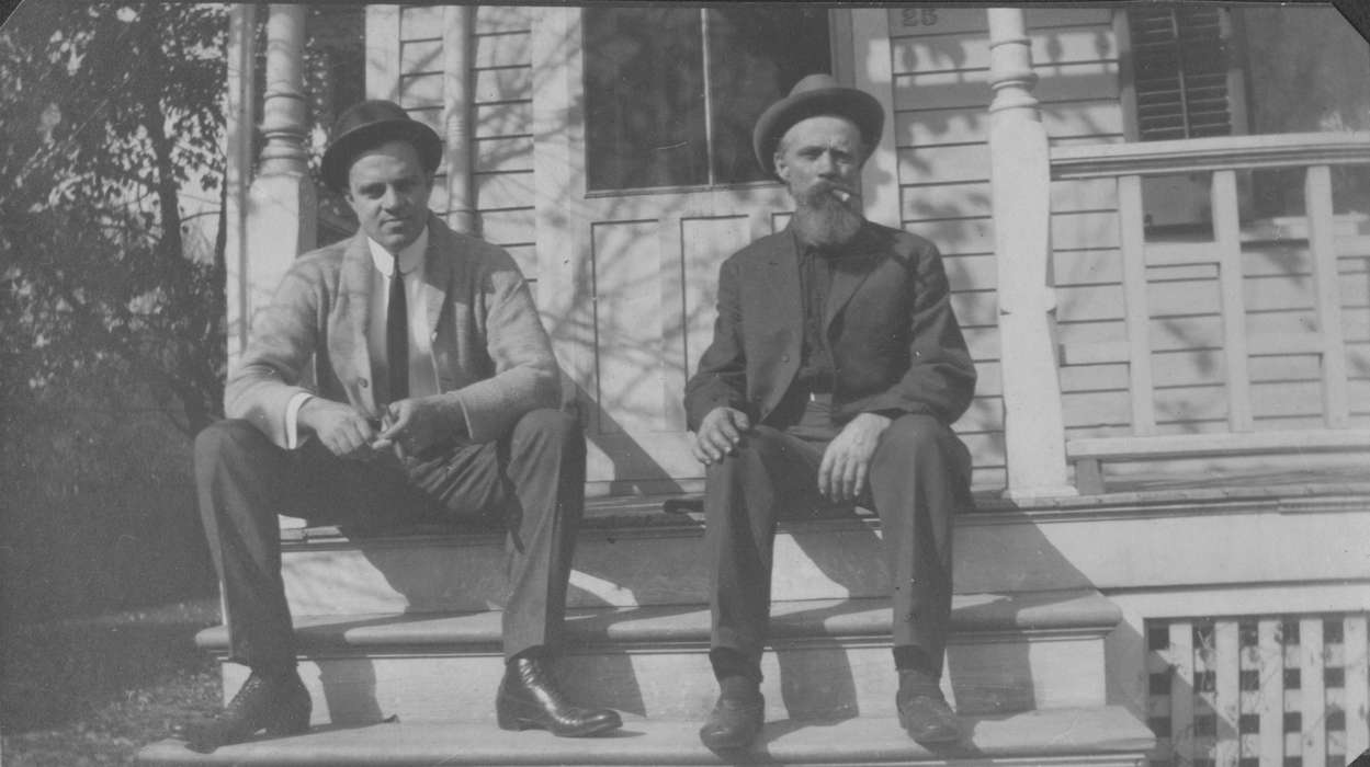 Becker, Alfred, Iowa History, Iowa, cigar, history of Iowa, Portraits - Group, porch, Homes, hat, Davenport, IA