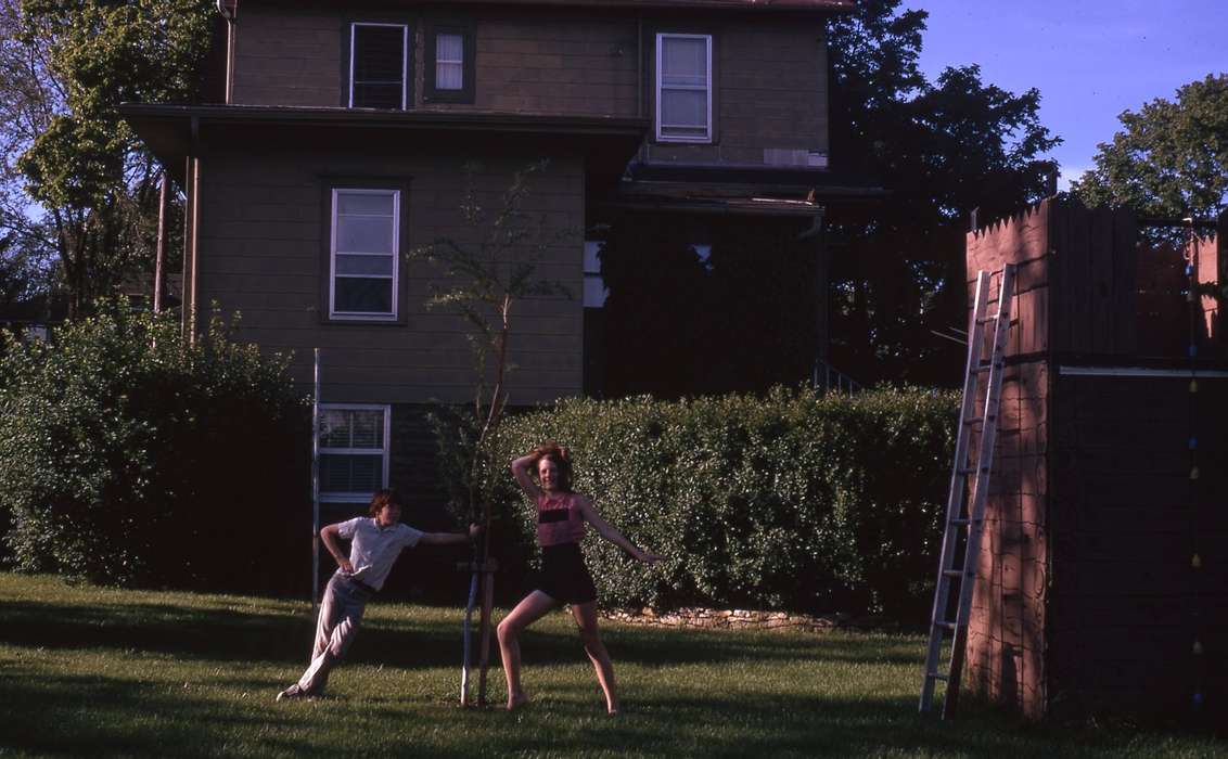 history of Iowa, Iowa History, IA, Iowa, Zischke, Ward, Outdoor Recreation, tree, Children, backyard