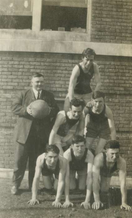 basketball, Iowa, Moore, Merlin, Traer, IA, pyramid, Sports, history of Iowa, Iowa History