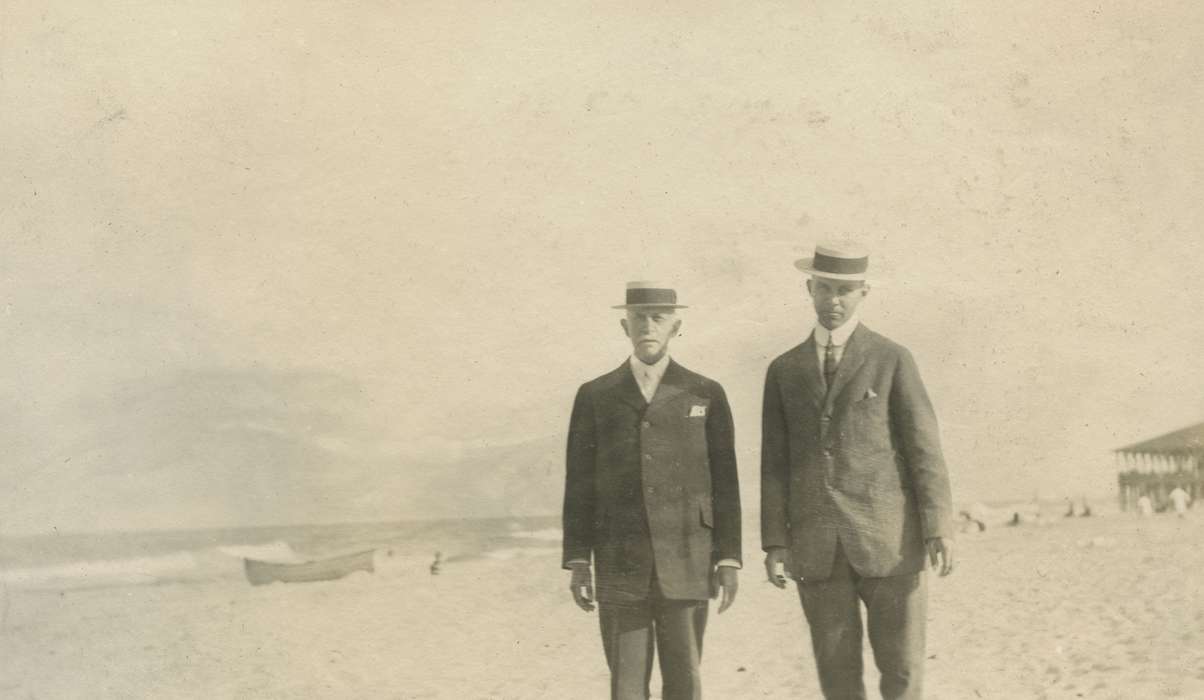 Portraits - Group, history of Iowa, Iowa History, Families, Ocean Grove, NJ, ocean, Iowa, McMurray, Doug
