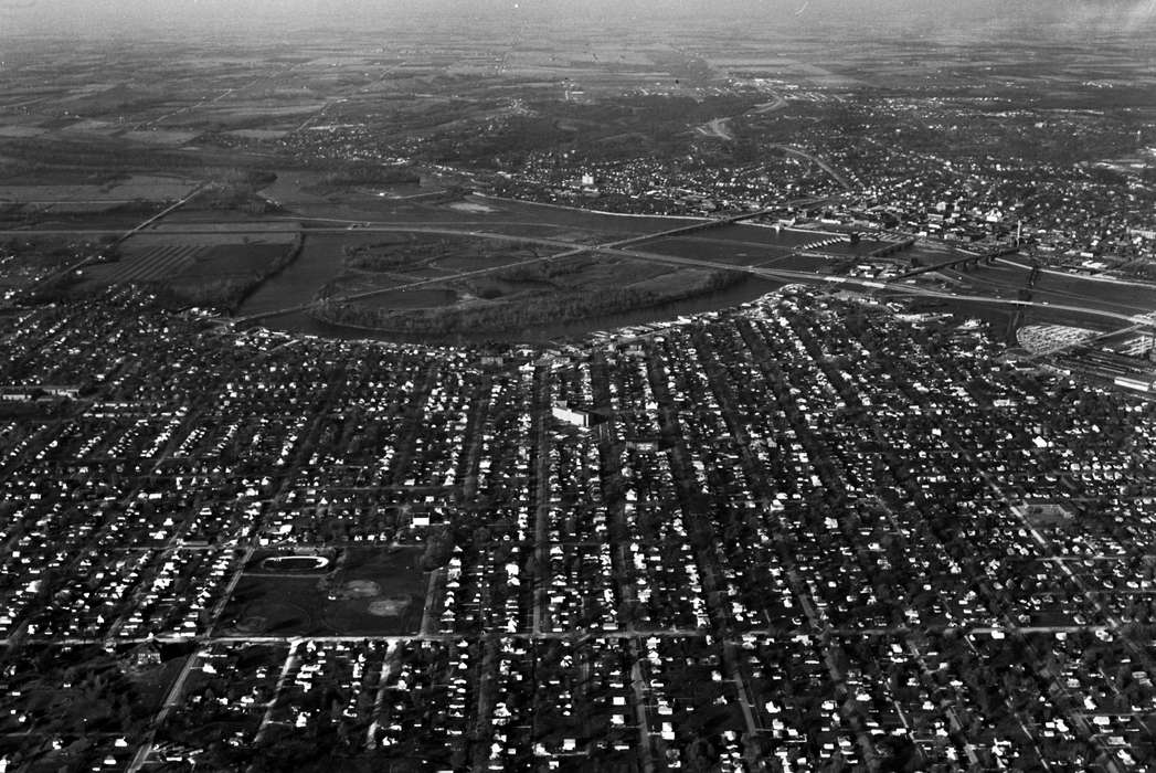 neighborhood, Cities and Towns, Iowa History, Iowa, Lemberger, LeAnn, Ottumwa, IA, Aerial Shots, river, history of Iowa