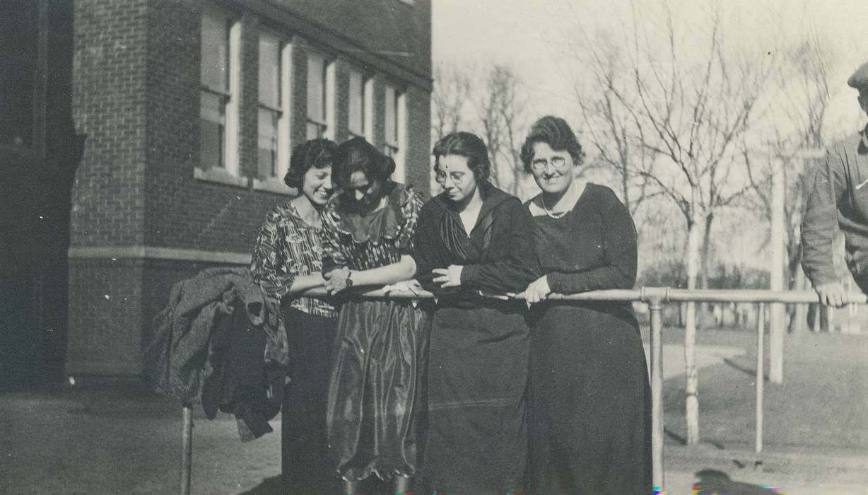 Portraits - Group, University of Northern Iowa Museum, woman, Iowa History, Iowa, IA, railing, black dresses, history of Iowa