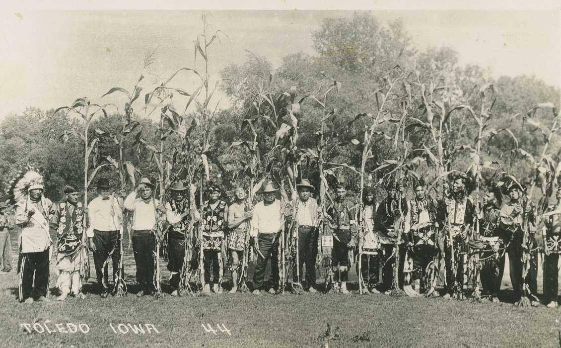 Portraits - Group, indigenous, Iowa History, Palczewski, Catherine, People of Color, history of Iowa, first nation, Iowa, native american, meskwaki, Toledo, IA