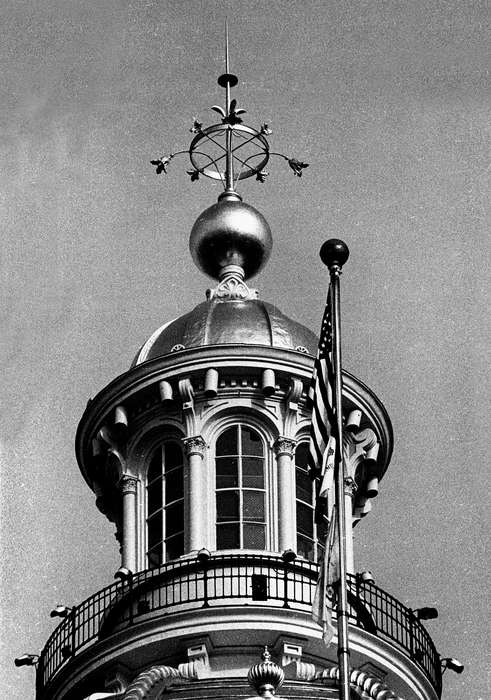 window, Iowa, american flag, capitol, Des Moines, IA, Lemberger, LeAnn, Cities and Towns, history of Iowa, dome, flag, Iowa History