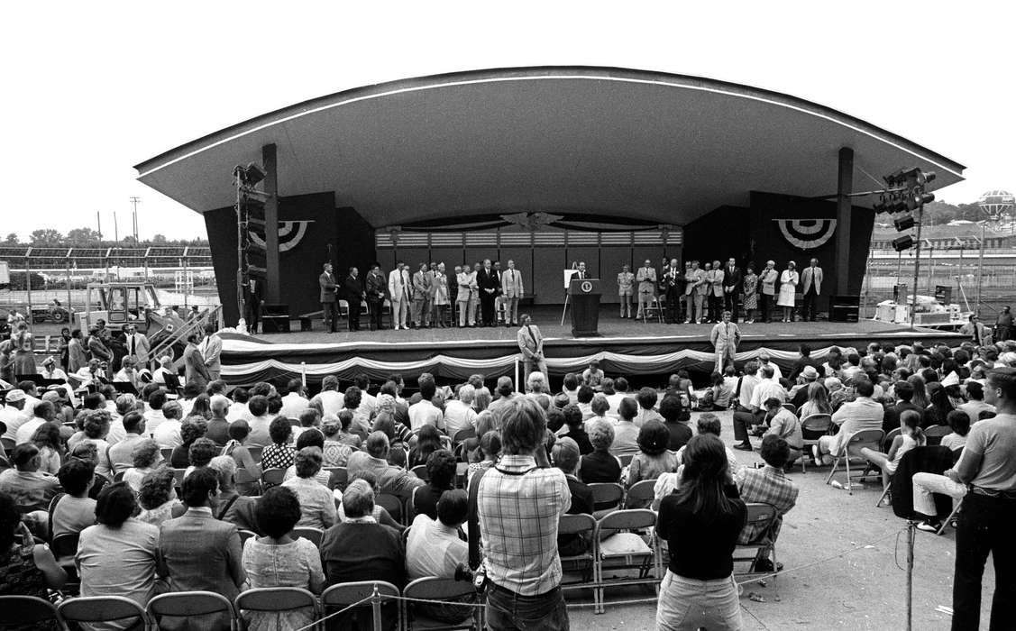 politician, Iowa History, stage, history of Iowa, iowa state fair, Civic Engagement, photographer, tractor, Fairs and Festivals, governor, president, audience, Iowa, Lemberger, LeAnn, speech, Des Moines, IA, gerald ford