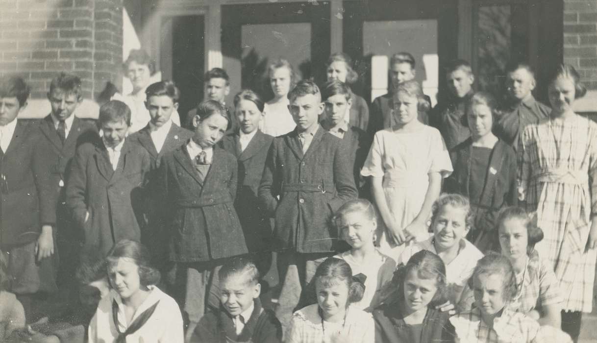 Portraits - Group, kids, history of Iowa, Iowa History, IA, University of Northern Iowa Museum, class photo, Iowa, Schools and Education, Children