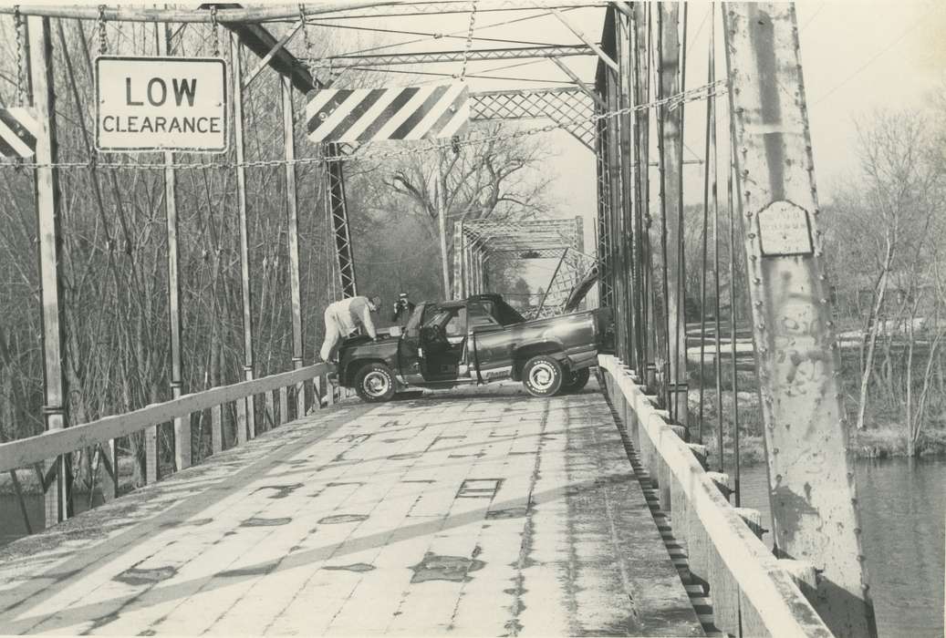 car crash, nature, bridge, Iowa History, history of Iowa, Wrecks, Motorized Vehicles, truck, Lakes, Rivers, and Streams, Waverly, IA, river, Iowa, Waverly Public Library