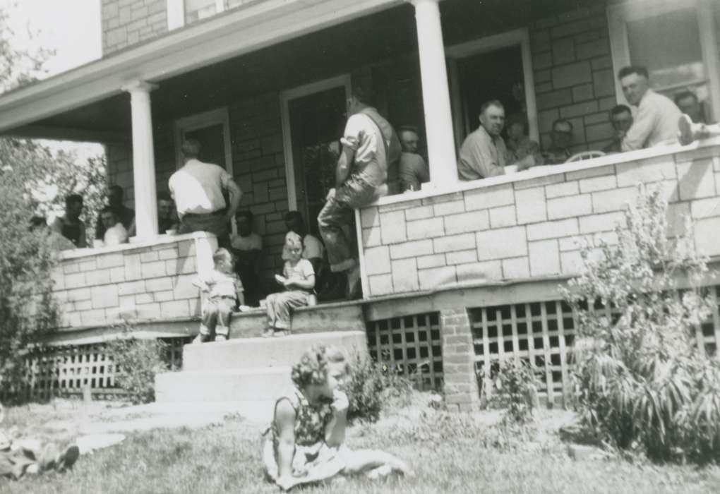 history of Iowa, Iowa History, picnic, Griffin, Allan, Iowa, porch, Food and Meals, Farley, IA, construction crew, Labor and Occupations