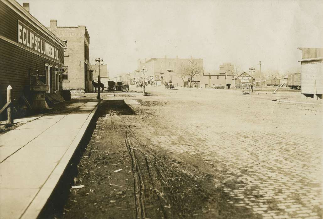 Main Streets & Town Squares, history of Iowa, brick road, Iowa History, horse and buggy, Animals, street light, Iowa, Cities and Towns, Anamosa, IA, Hatcher, Cecilia