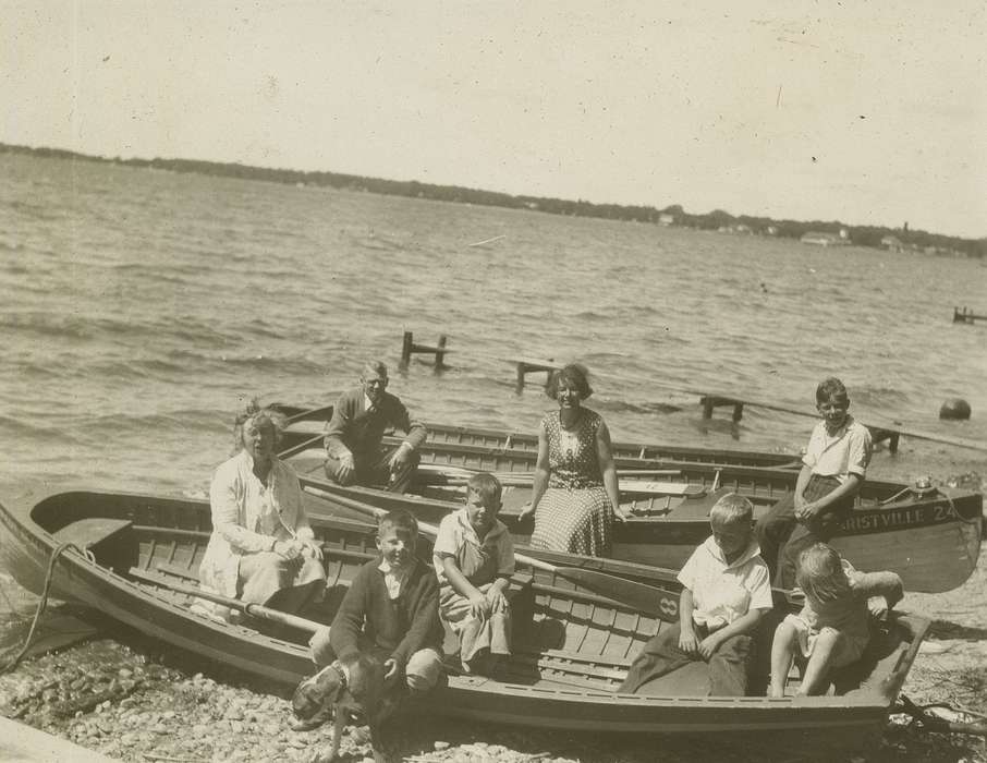 Portraits - Group, Iowa History, Lakes, Rivers, and Streams, Clear Lake, IA, Iowa, lake, McMurray, Doug, Outdoor Recreation, boat, Children, history of Iowa