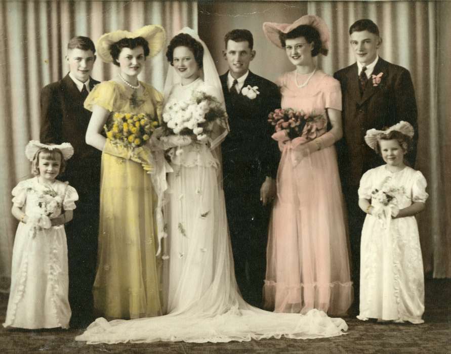 Portraits - Group, Cedar Falls, IA, history of Iowa, Iowa History, bride, bridal party, Iowa, colorized, Weddings, Shaw, Marilyn
