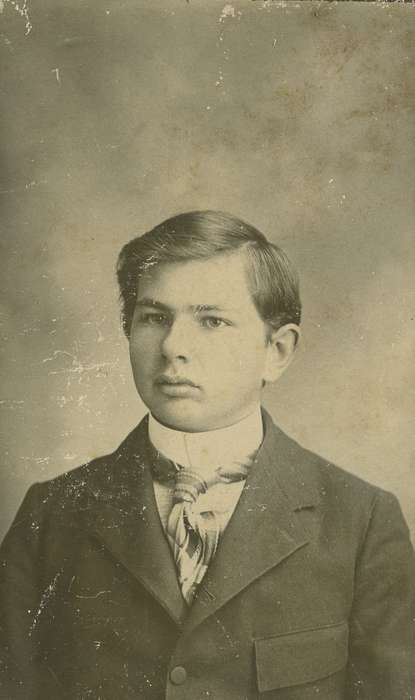 Grundy Center, IA, history of Iowa, Iowa History, tie, man, cabinet photo, Iowa, Olsson, Ann and Jons, Portraits - Individual