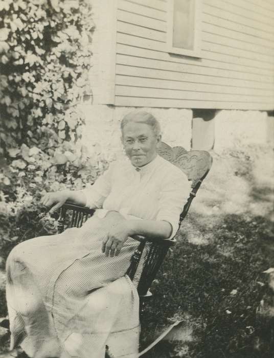 history of Iowa, Iowa History, IA, woman, rocking chair, Iowa, King, Tom and Kay, Portraits - Individual
