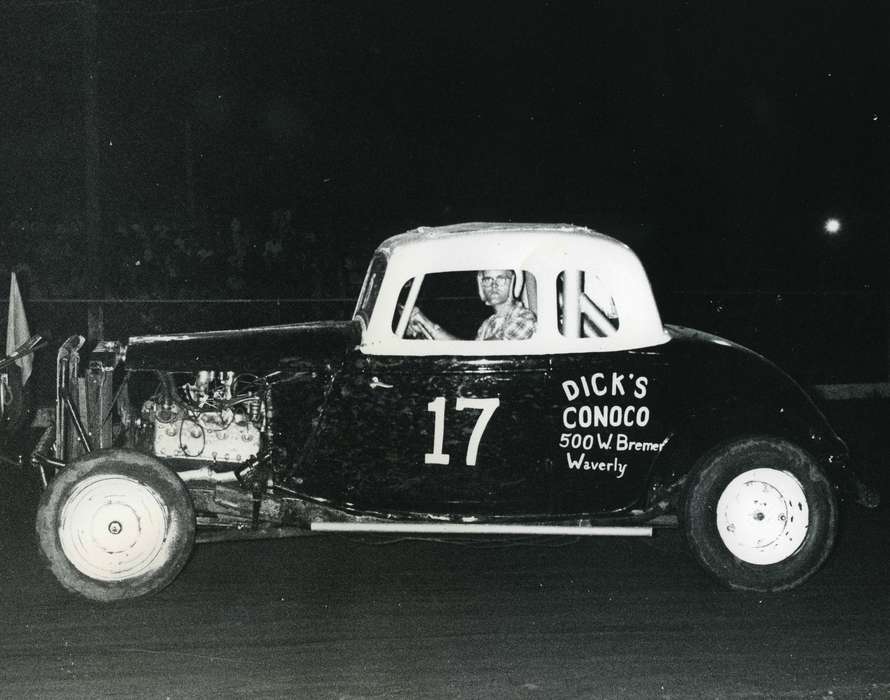 racecar driver, Waterloo, IA, history of Iowa, Motorized Vehicles, Volgarino, Jim, Iowa, car, speedway, racecar, Entertainment, Iowa History, tunis speedway