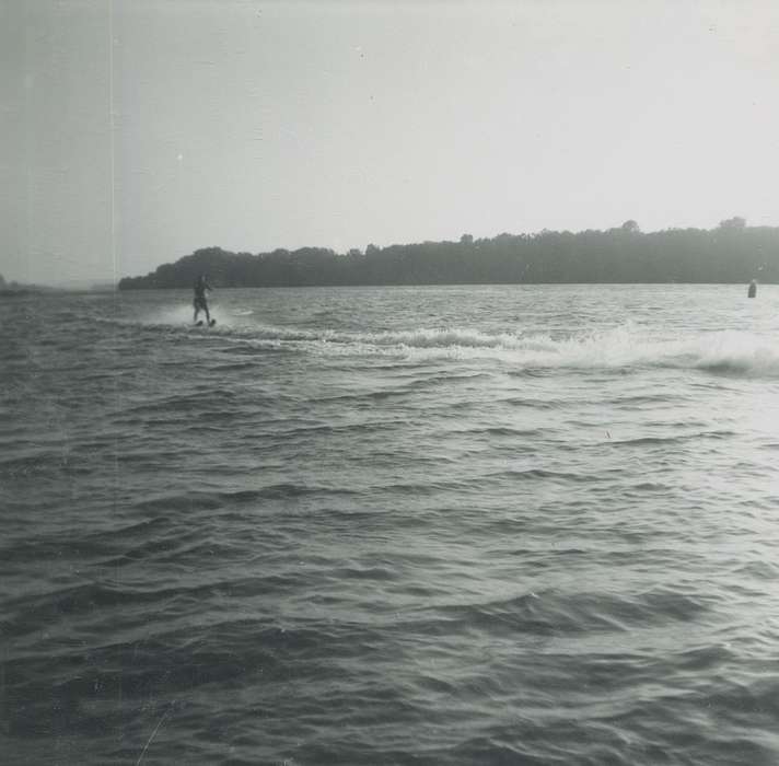 history of Iowa, Iowa History, Fink-Bowman, Janna, water skiing, Lakes, Rivers, and Streams, river, Iowa, Outdoor Recreation, mississippi, water ski, Harpers Ferry, IA