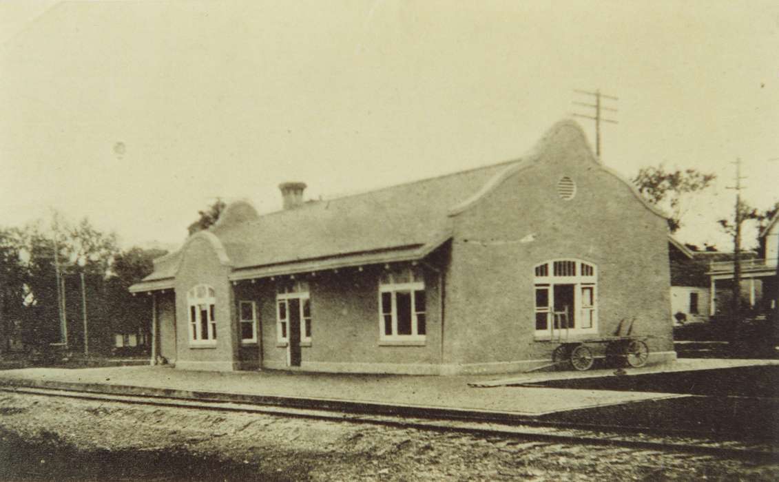 Waverly, IA, train platform, train tracks, postcard, history of Iowa, Iowa, Train Stations, correct date needed, Waverly Public Library, rail road, Iowa History, wagon