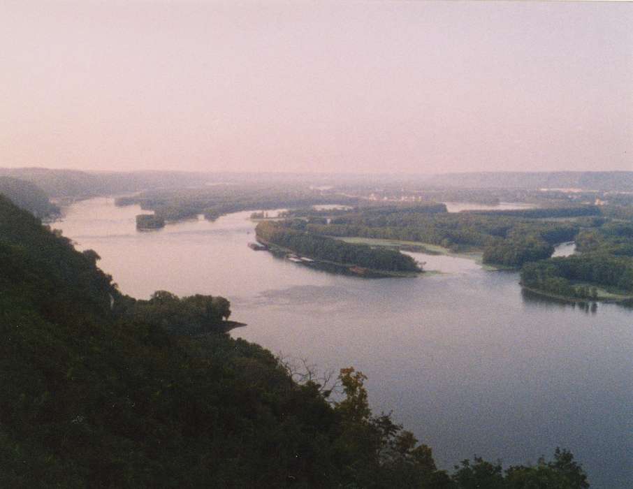 Landscapes, Merck, Linda, Iowa, mississippi, river, history of Iowa, pikes peak, Lakes, Rivers, and Streams, McGregor, IA, state park, Iowa History