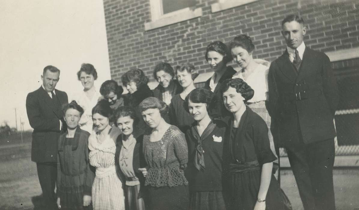 Portraits - Group, men, IA, University of Northern Iowa Museum, Iowa, woman, jacket, lace, dress, women, man, history of Iowa, Iowa History