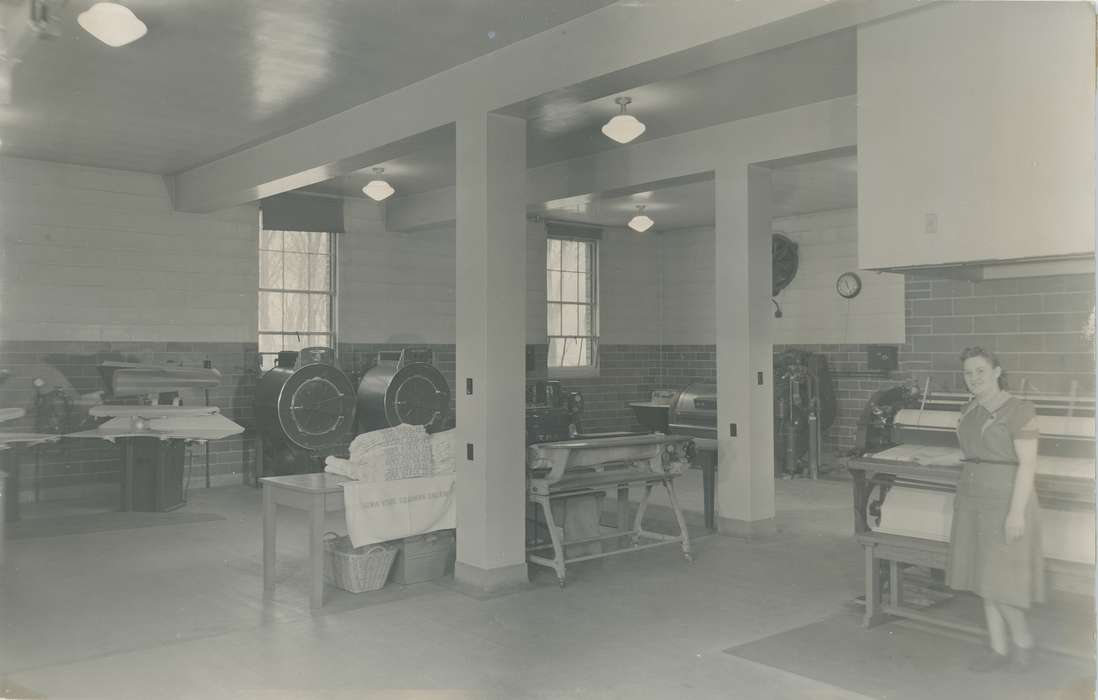 laundry basket, Iowa History, history of Iowa, laundry line, iowa state teachers college, Iowa, uni, Cedar Falls, IA, University of Northern Iowa Museum, Labor and Occupations, laundry, university of northern iowa, washing machine, Schools and Education