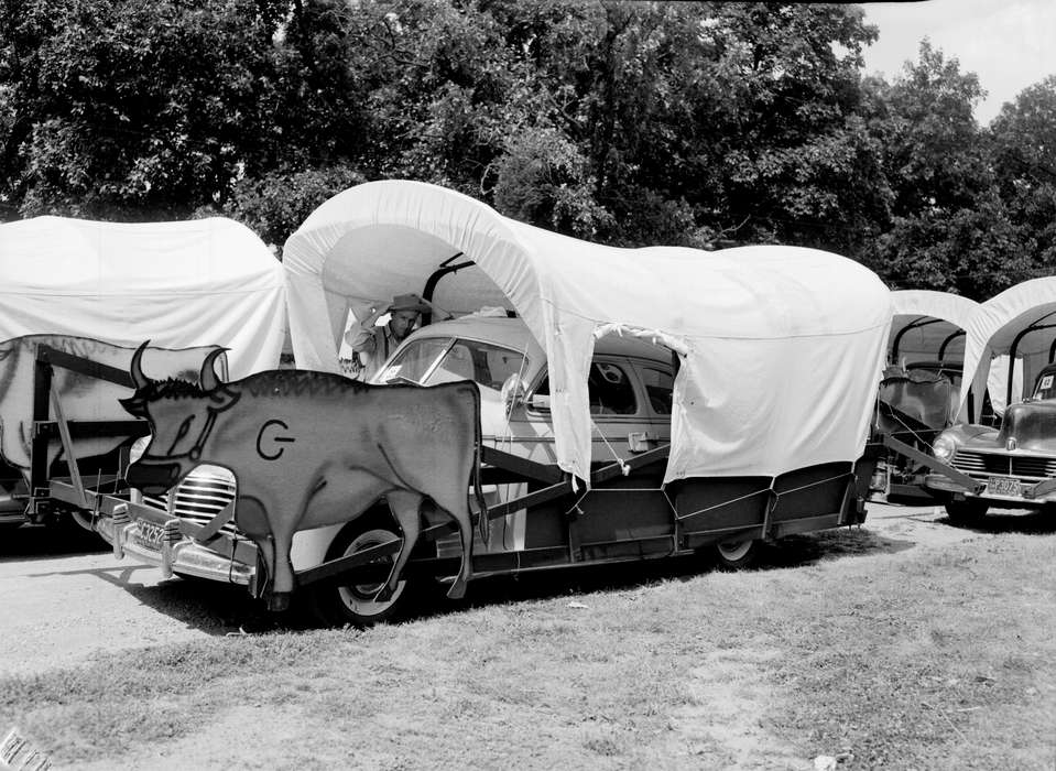 history of Iowa, Iowa History, parade, Motorized Vehicles, car, Fairs and Festivals, wagon, mormon, Iowa, Lemberger, LeAnn, Centerville, IA