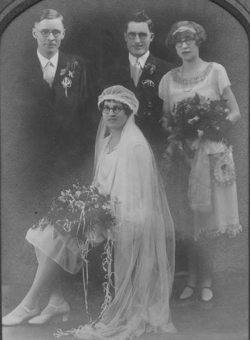 bride, Weddings, ND, history of Iowa, Iowa, Portraits - Group, veil, correct date needed, Iowa History, Becker, Alfred, bouquet