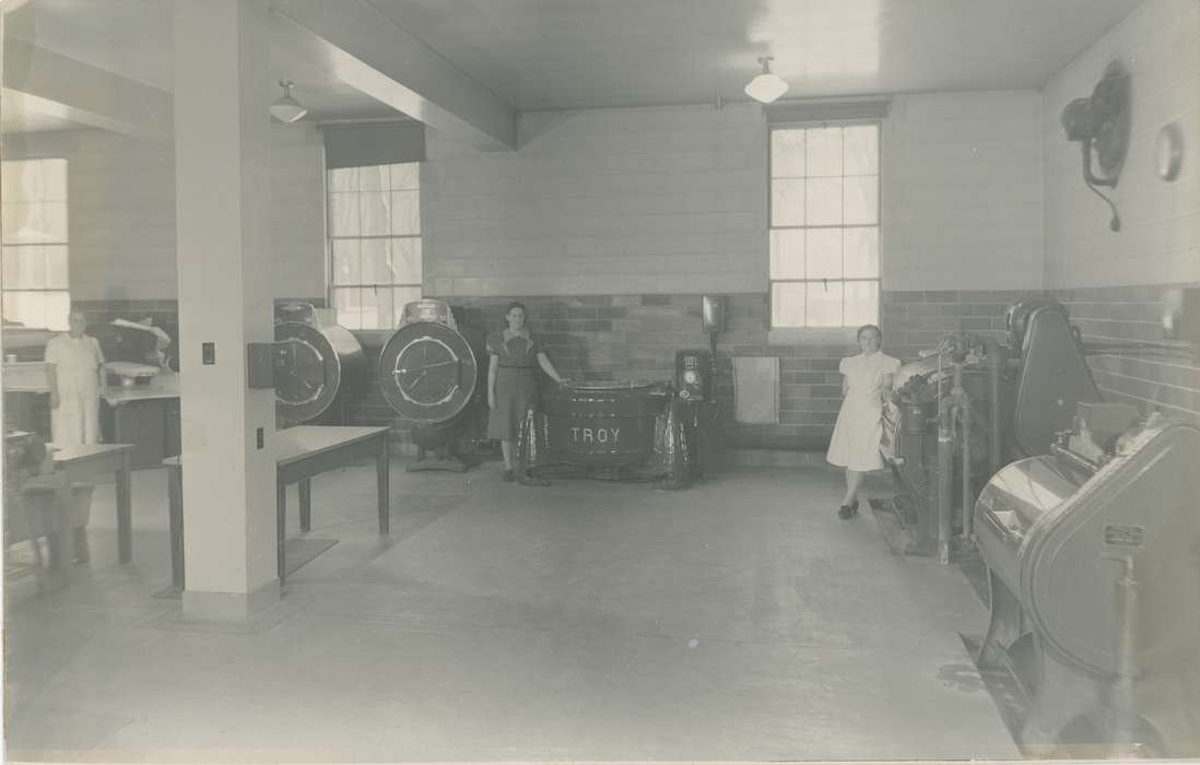 history of Iowa, women at work, Iowa, washer, laundry, university of northern iowa, uni, Iowa History, Schools and Education, iowa state teachers college, University of Northern Iowa Museum, Cedar Falls, IA, Labor and Occupations