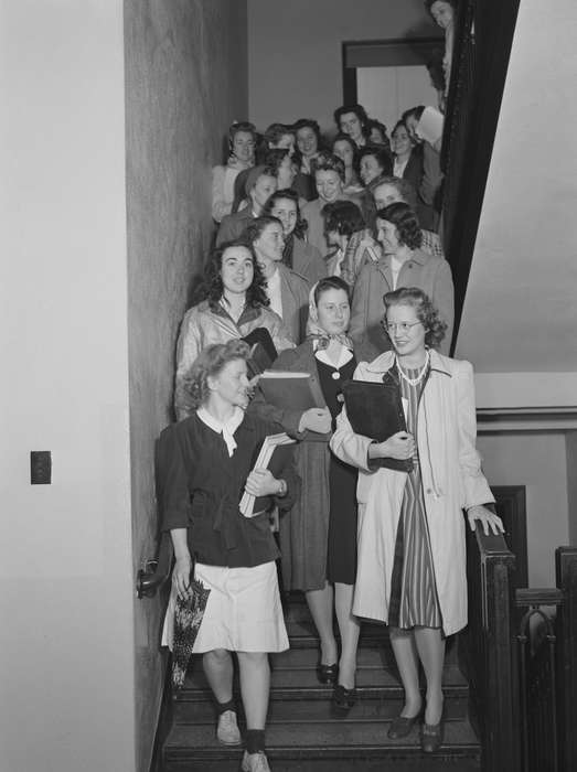 history of Iowa, Iowa History, Library of Congress, young women, Iowa, students, classmates, Schools and Education, staircase, Leisure